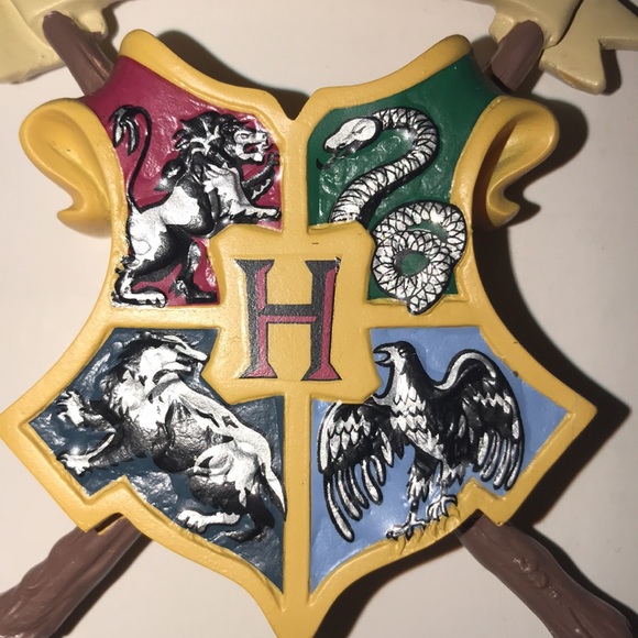 NWT Hallmark Harry Potter Hogwarts Ornament - Picture 2 of 9